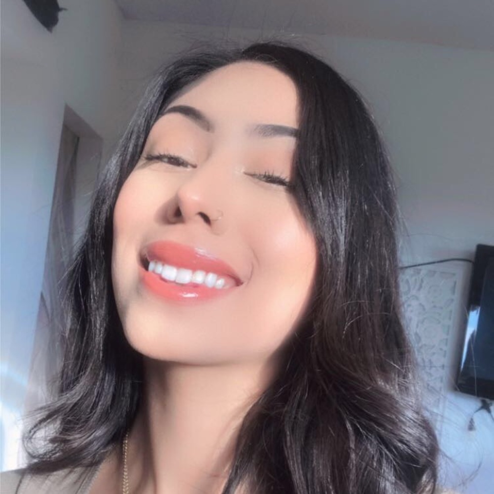 Meet your Posher, Aleksia